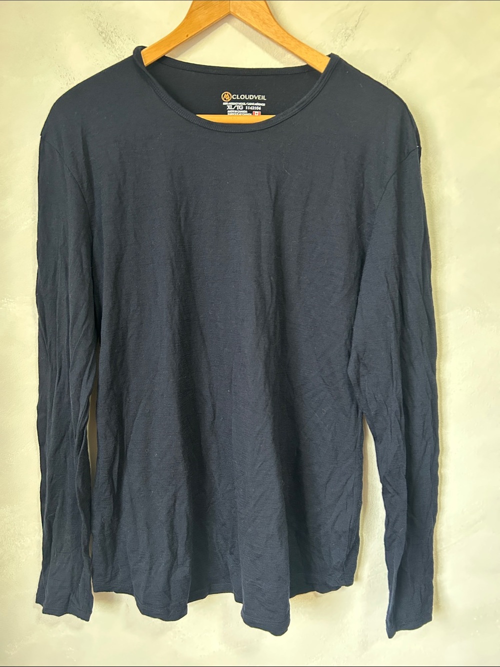 Cloudveil Merino wool long sleeve baselayer thermal shirt dark navy blue XL